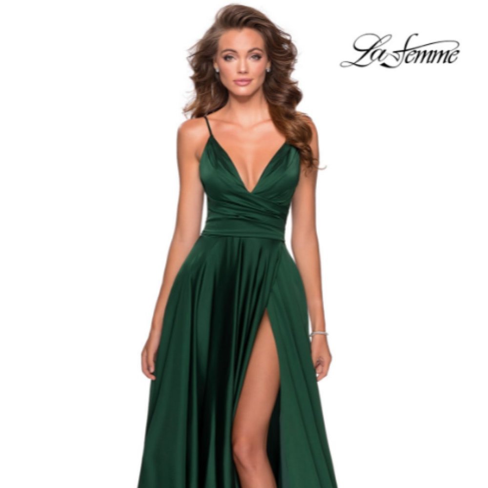 LA FEMME 28607